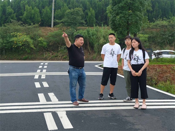 永州芳田里村人口_湖南永州塘背村(2)