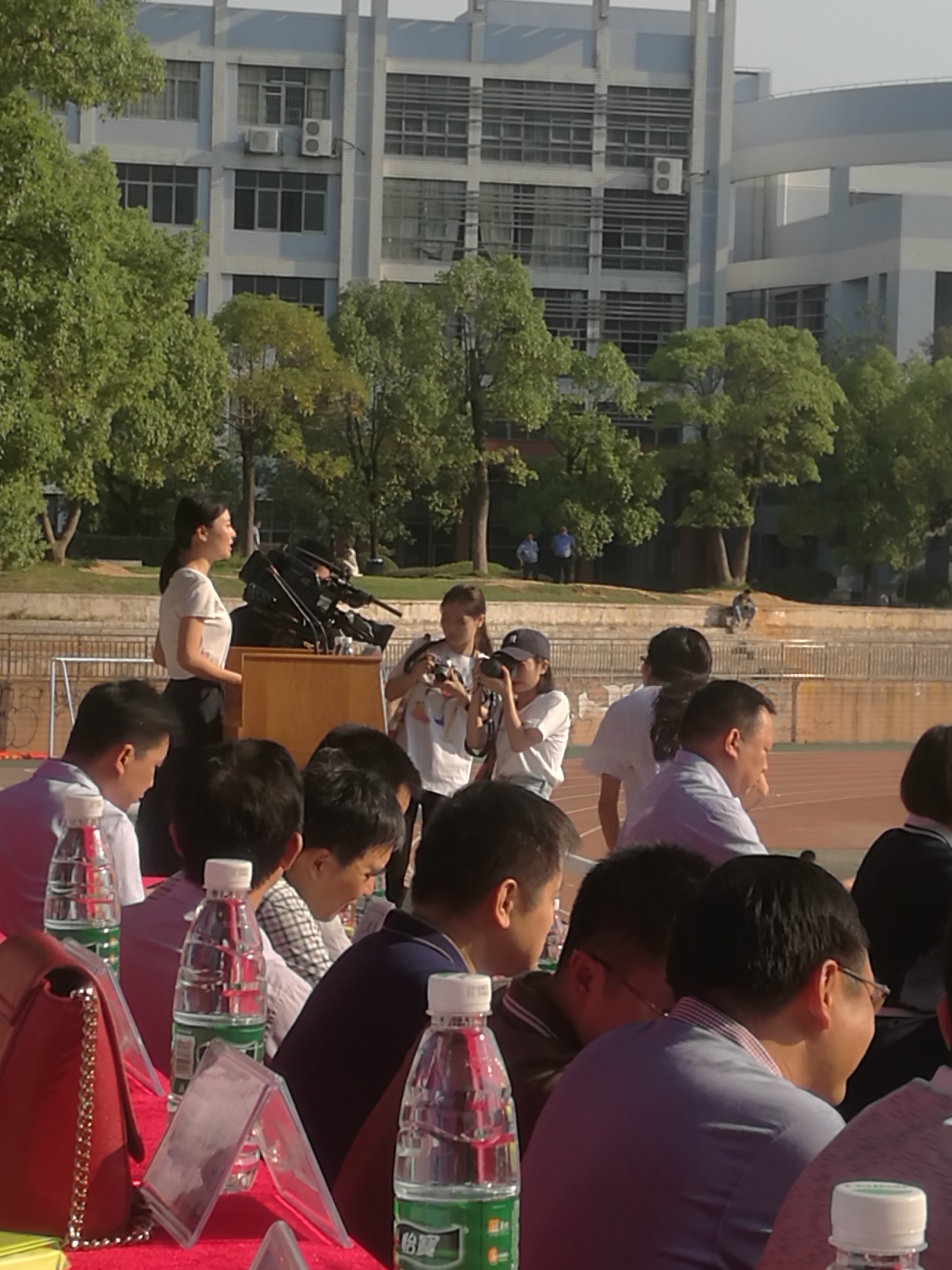 我院教师蓝茵茵在2018年长沙理工大学本科新生入学典礼的讲话