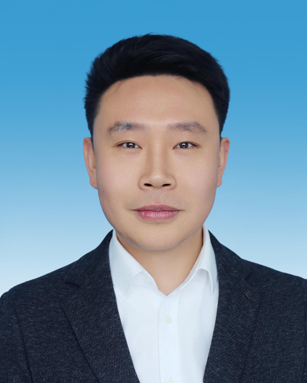 刘鹏 副教授