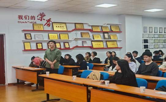 d4997b417e84f03c5cd0f031f88062f4