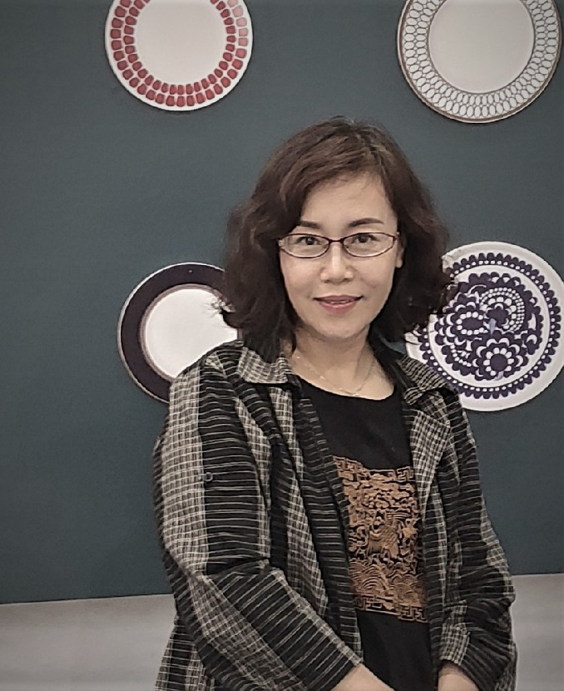 导师简介---艾萱