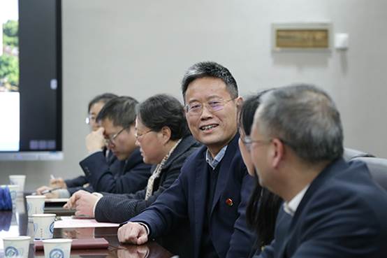 08-2