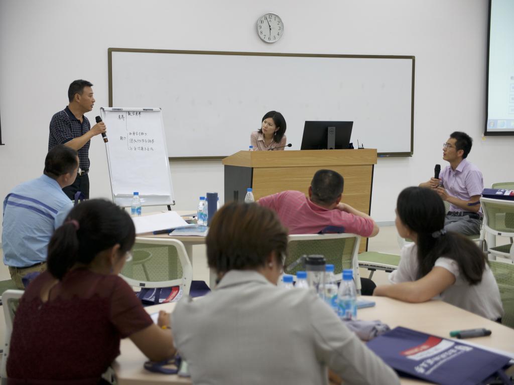 数学与统计学院组织骨干教师赴西交利物浦大学开展研究导向型教学研修 数学与计算科学学院