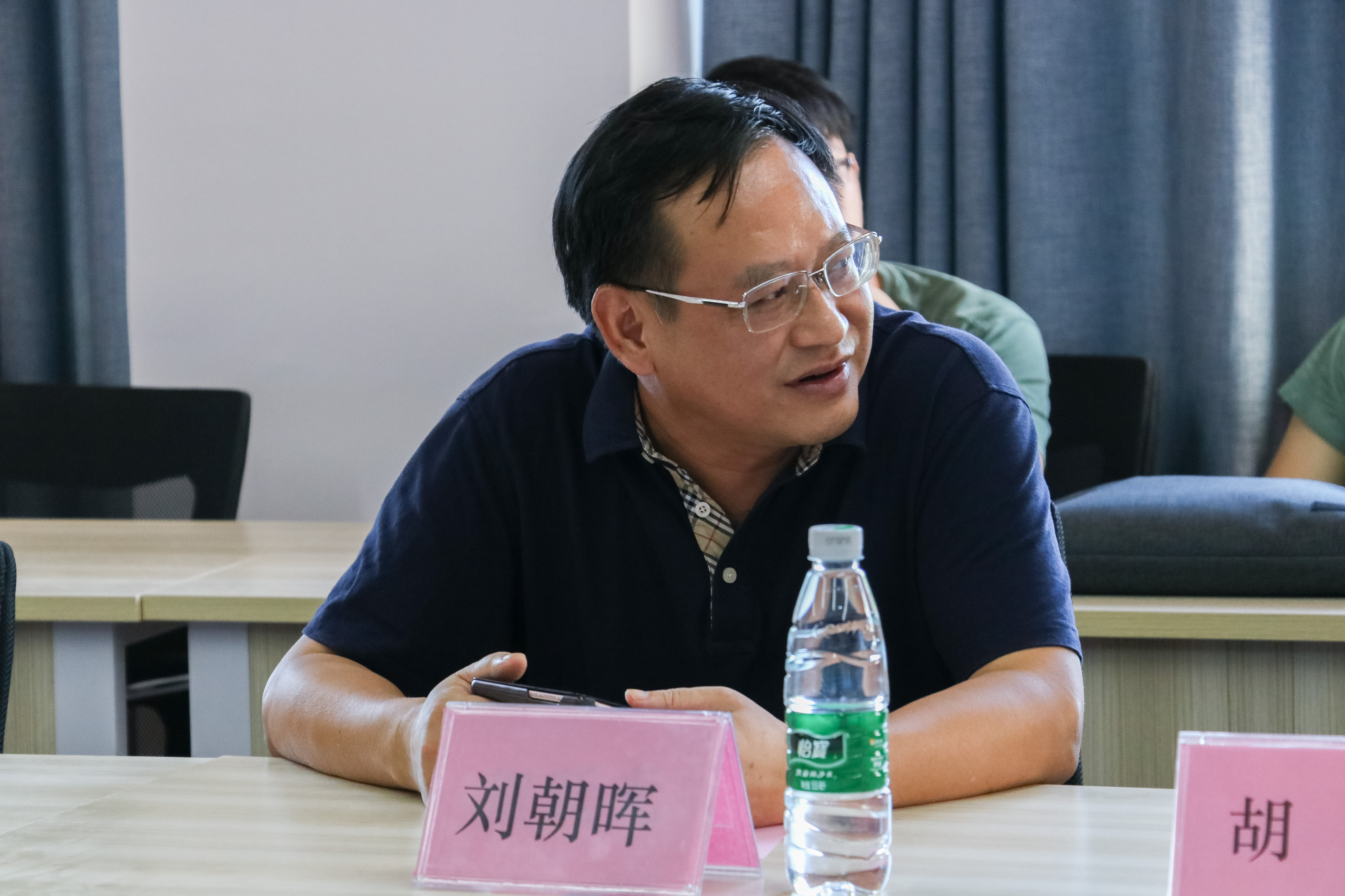 (教务处处长刘朝晖发言)