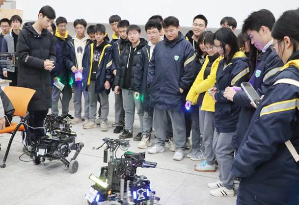 438a26905db6821260470c3162a8089