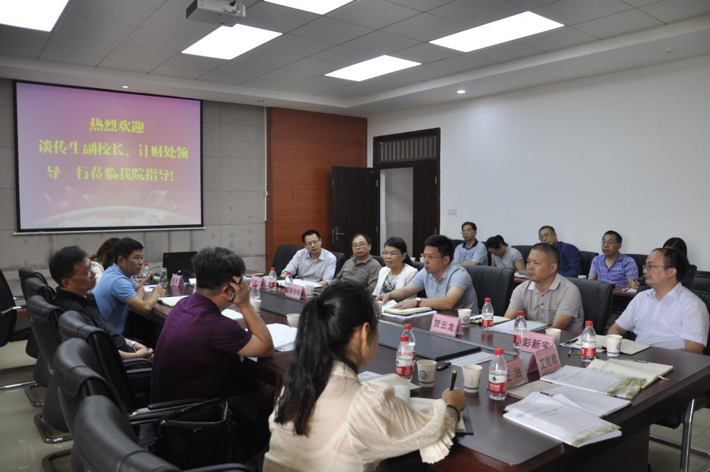 首先,陈克猛说明了此次调研的目的,主要是了解学院对