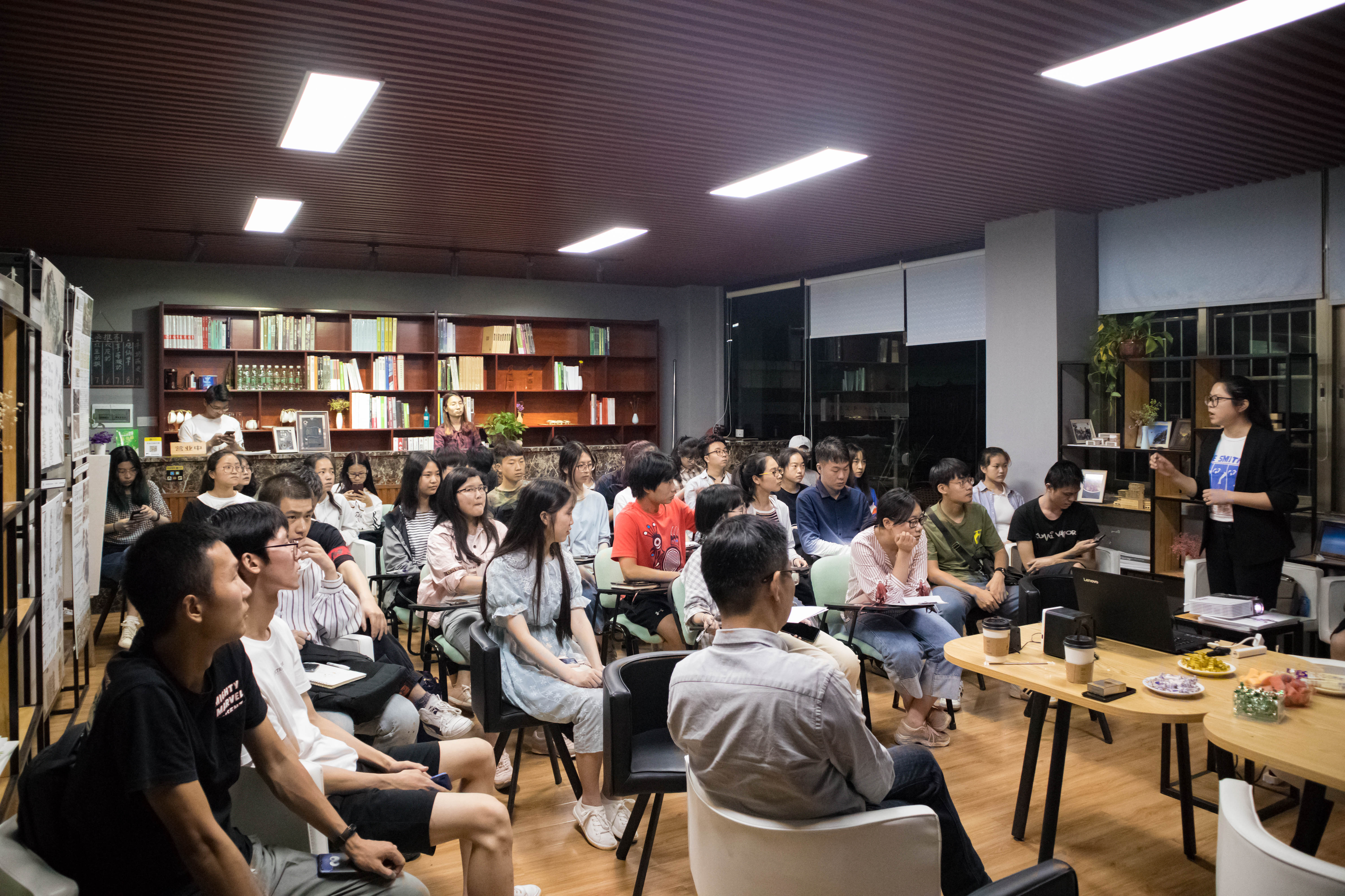 "乡村振兴,与老人,与山的故事"分享会顺利开展-建筑学院