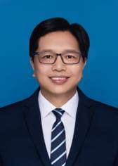 熊兵2025证件照蓝底1寸