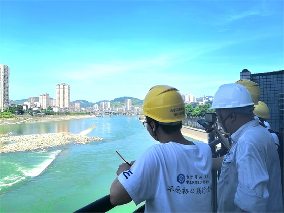 感悟发电—电气学院赴国网冷水江市供电公司实践团队参观浪石滩水电站